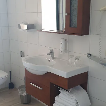 Kur-& Borstel - Treff Hotel