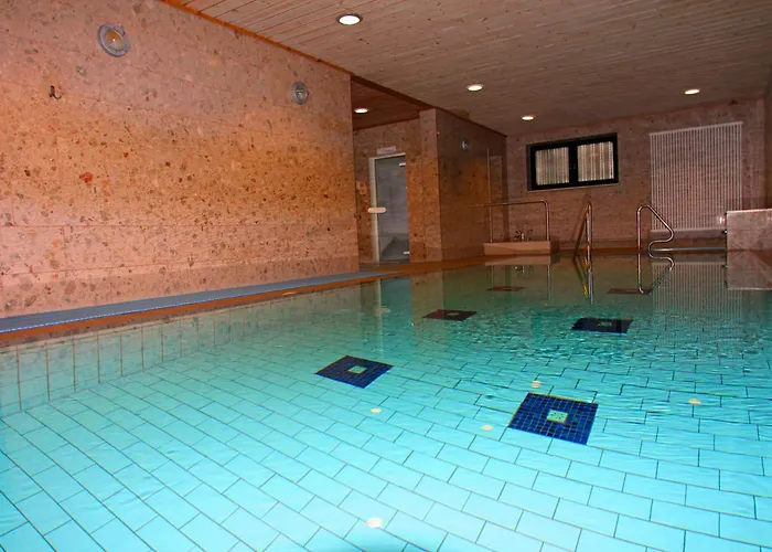 Kur-& Borstel - Treff Hotel 4*