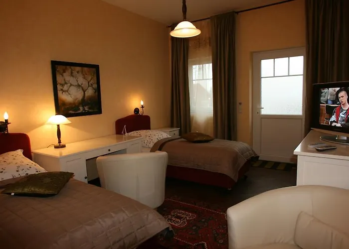 Kur-& Borstel - Treff 4*