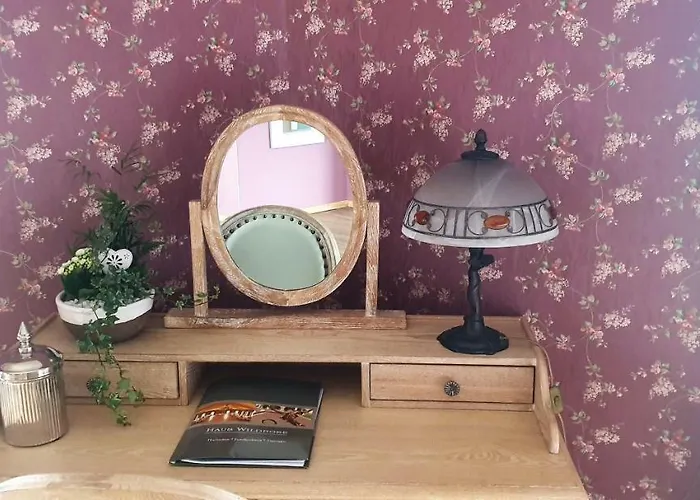 Kur-& Borstel - Treff מלון Dabel